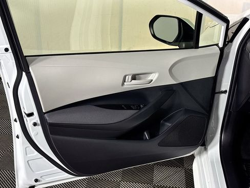 Used 2024 Toyota Corolla LE FWD image 10