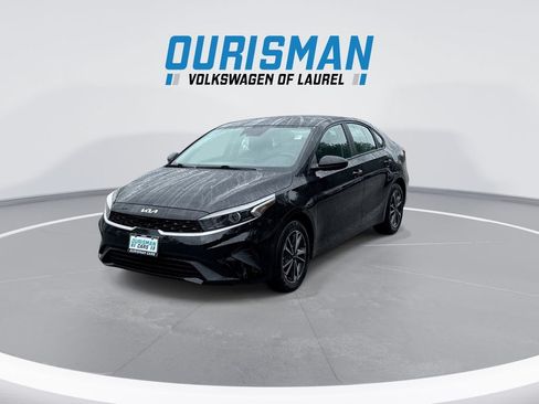 Used 2022 Kia Forte LXS FWD image 4