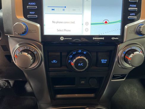 Used 2024 Toyota 4Runner SR5 Premium image 33