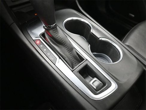 Used 2019 Chevrolet Equinox Premier image 34