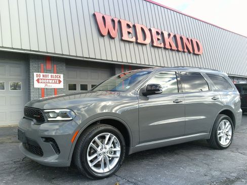 Used 2024 Dodge Durango GT image 2