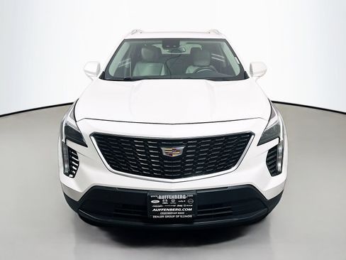 Used 2020 Cadillac XT4 Luxury w/ Cold Weather Package AWD/4WD image 2