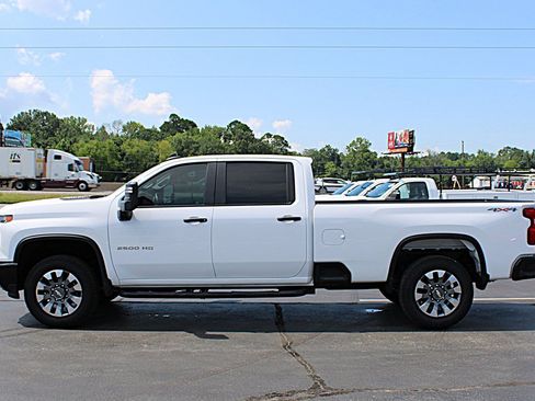 Used 2025 Chevrolet Silverado 2500 Custom w/ Custom Convenience Package AWD/4WD image 6