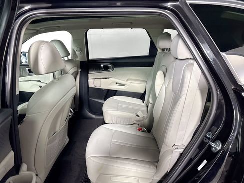 Certified 2023 Kia Sorento SX Prestige AWD/4WD image 22