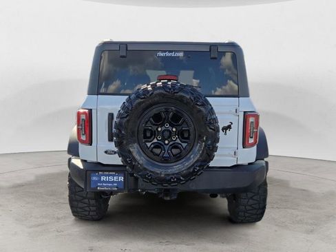 Certified 2024 Ford Bronco Wildtrak image 4