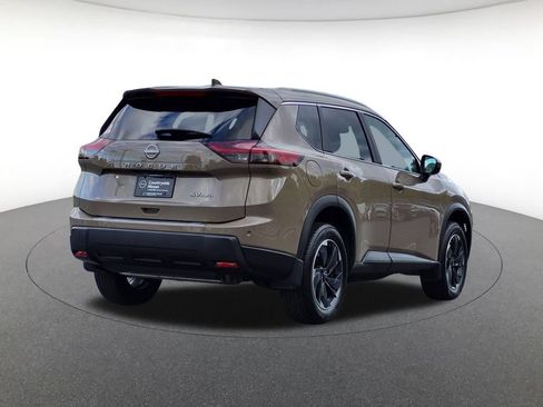 Used 2024 Nissan Rogue SV w/ SV Premium Package AWD/4WD image 5
