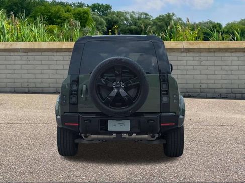 New 2026 Land Rover Defender 110 X-Dynamic SE AWD/4WD image 5