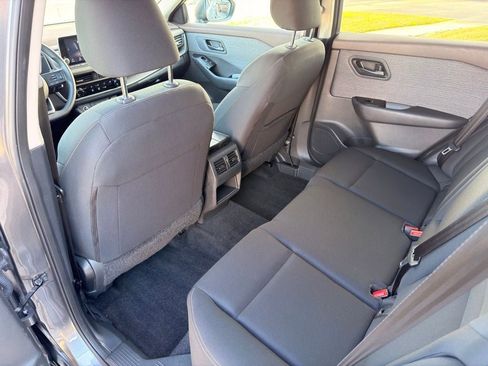 Used 2023 Nissan Rogue S AWD/4WD image 26