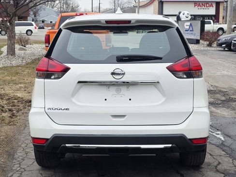 Used 2017 Nissan Rogue S FWD image 5