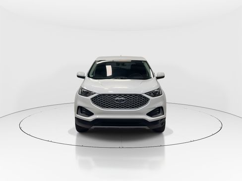 Used 2024 Ford Edge SEL image 3