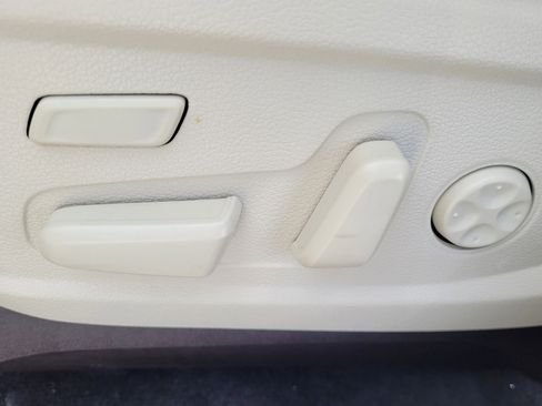 Used 2020 Hyundai Palisade Limited image 15