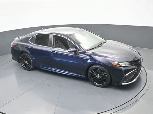 Used 2021 Toyota Camry XSE FWD image 54