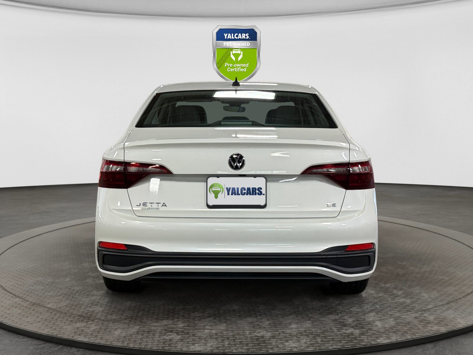 Used 2023 Volkswagen Jetta SE FWD image 4