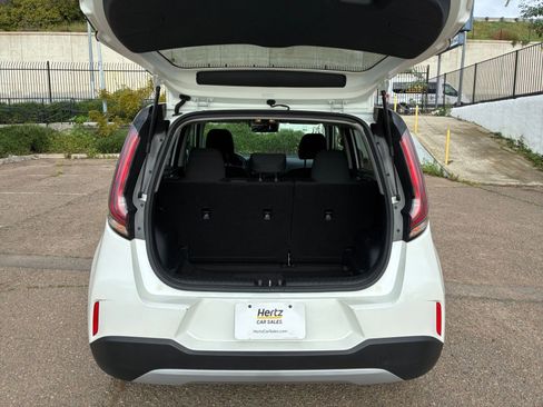 Used 2025 Kia Soul LX w/ LX Technology Package image 29