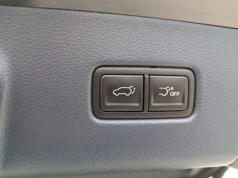 Used 2025 Kia Carnival SX Prestige image 19