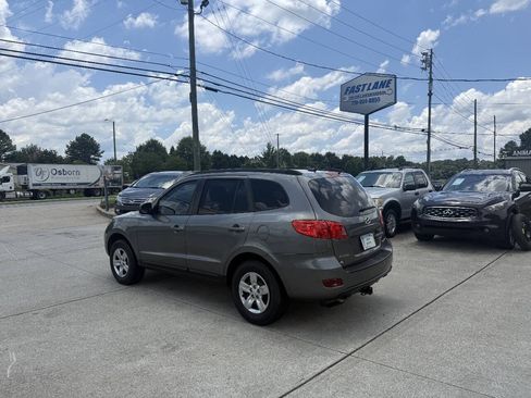 Used 2009 Hyundai Santa Fe GLS FWD image 5