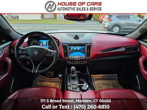 Used 2018 Maserati Levante GranSport image 25