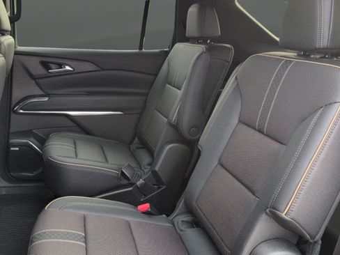 Used 2026 Chevrolet Traverse High Country w/ LPO, Floor Liner Package AWD/4WD image 14