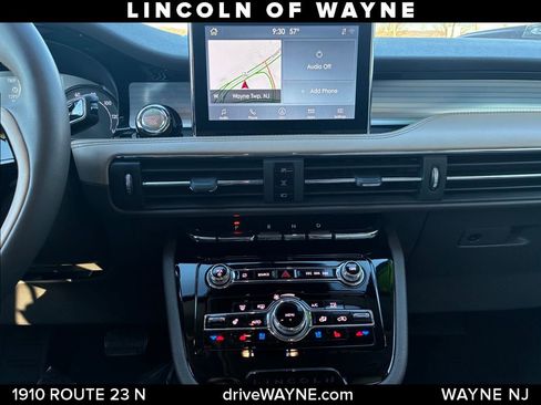 Certified 2022 Lincoln Corsair AWD w/ Equipment Group 101A image 18