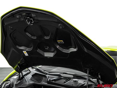 Used 2025 Lamborghini Revuelto AWD/4WD image 12