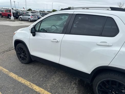 Used 2021 Chevrolet Trax LT w/ Sport Edition AWD/4WD image 15