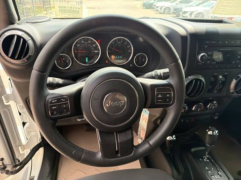 Used 2017 Jeep Wrangler Unlimited Sport w/ Quick Order Package 24S AWD/4WD image 22