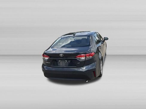 Used 2025 Toyota Corolla LE FWD image 6