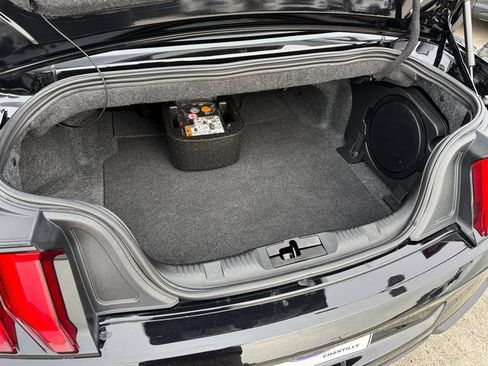 Used 2022 Ford Mustang Premium image 18