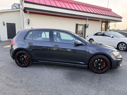 Used 2017 Volkswagen GTI SE FWD image 4