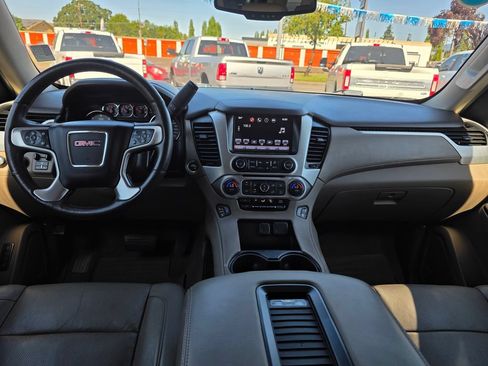 Used 2016 GMC Yukon SLT w/ HD Trailering Package AWD/4WD image 5
