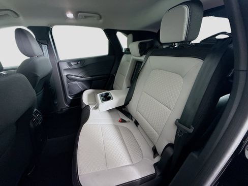 Used 2023 Ford Escape Active image 25