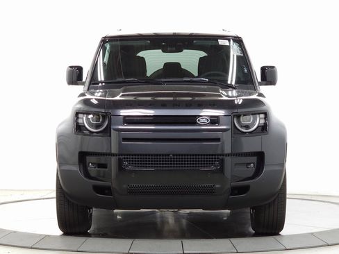 New 2026 Land Rover Defender 110 S image 9