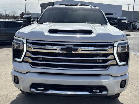 Used 2024 Chevrolet Silverado 3500 High Country w/ High Country Premium Package image 13