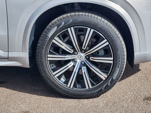 Used 2023 Volvo XC90 B6 Core w/ Protection Package Premier AWD/4WD image 30