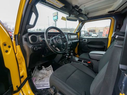 Used 2021 Jeep Wrangler Sport AWD/4WD image 12