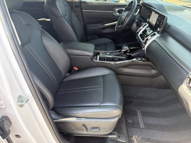 Used 2023 Kia Sorento SX AWD/4WD image 15