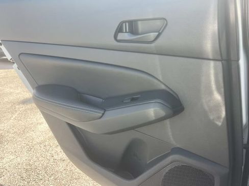 Used 2025 Nissan Altima 2.5 SV FWD image 17