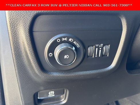 Used 2023 Jeep Grand Cherokee L Limited w/ Luxury Tech Group II image 12