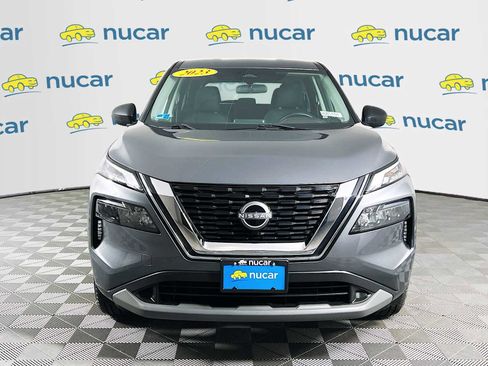 Used 2023 Nissan Rogue S image 2