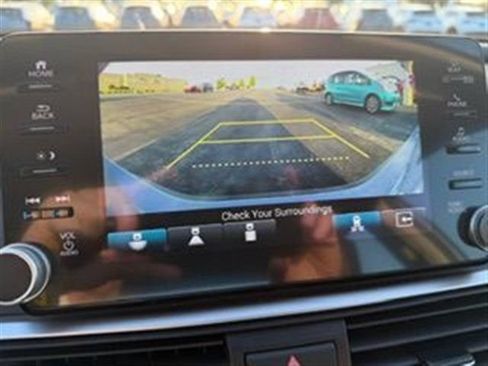 Used 2021 Honda Accord Touring image 9