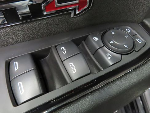 Used 2024 GMC Sierra 1500 AT4 w/ Technology Package image 78