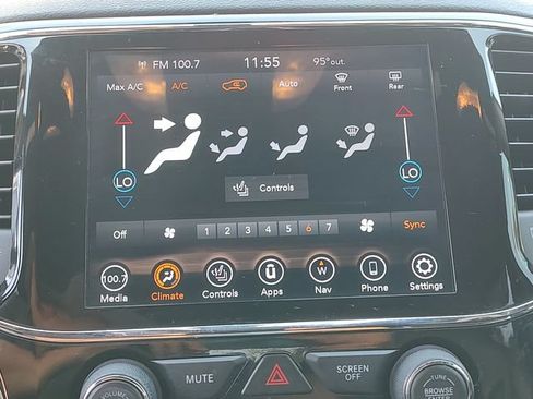 Used 2021 Jeep Grand Cherokee Laredo X AWD/4WD image 14