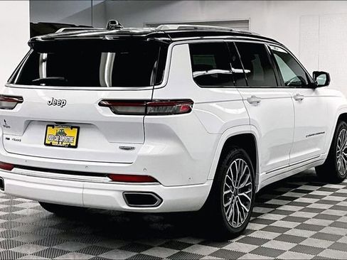 Used 2023 Jeep Grand Cherokee L Summit AWD/4WD image 13