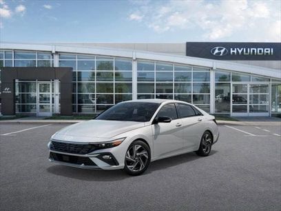 New 2025 Hyundai Elantra SEL