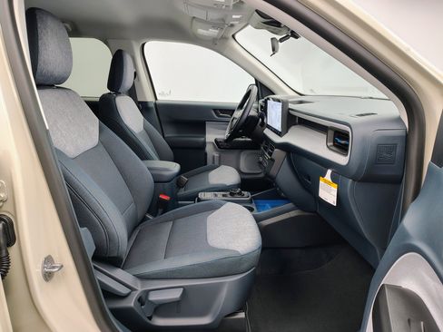 New 2025 Ford Maverick XLT w/ XLT Luxury Package AWD/4WD image 22
