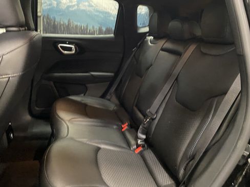 Certified 2026 Jeep Compass Latitude AWD/4WD image 14