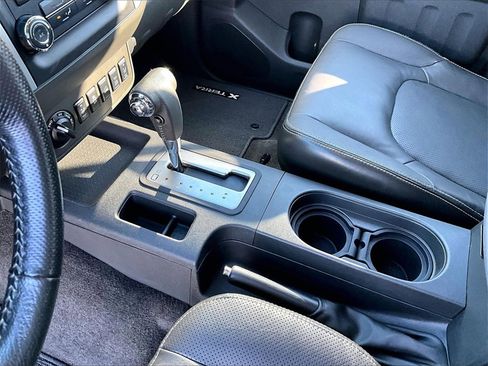 Used 2015 Nissan Xterra PRO-4X w/ Pro-4x Leather Package image 12