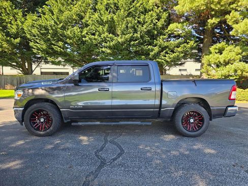 Used 2021 RAM 1500 Big Horn AWD/4WD image 3