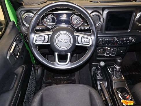 Used 2019 Jeep Wrangler Unlimited Sahara w/ Uconnect 4C Nav & Sound Group image 19