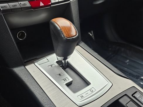 Used 2013 Subaru Outback 2.5i Limited image 13